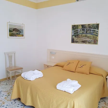 Loreta Forio di Ischia