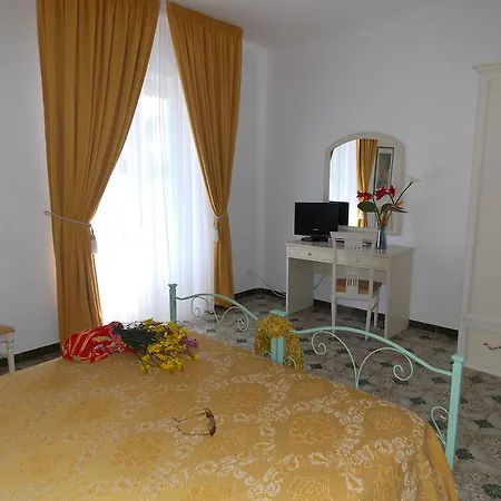 Loreta Гостевой дом 4*